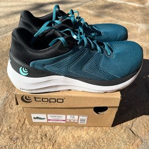 Topo Phantom 2 womens size 7.5
